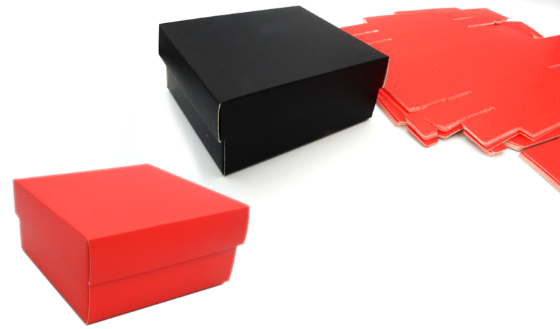 ΧΑΡΤΙΝΟ ΚΟΥΤΙ ME KAΠΑΚΙ 13cm x 13cm x 6cm 0402235