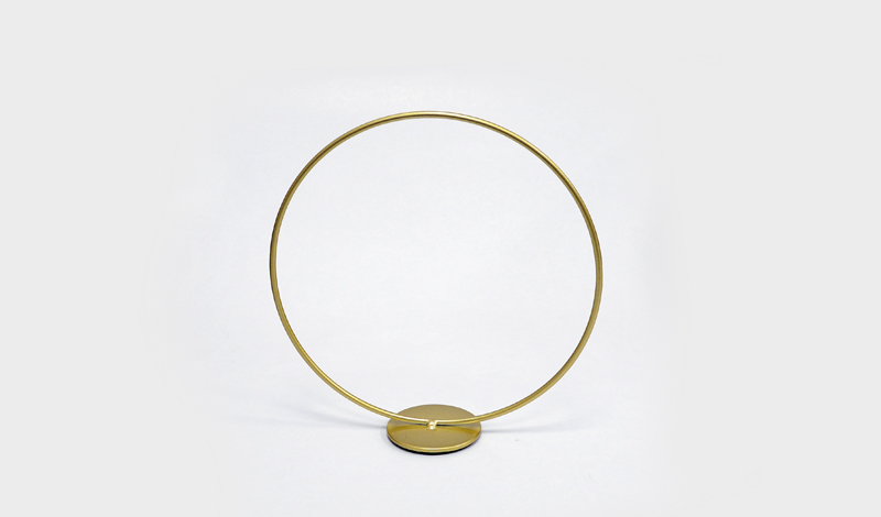 ΜΕΤΑΛΛΙΚΟΣ ΚΥΚΛΟΣ ΜΕ ΒΑΣΗ 20cm FH-YH005 0506231